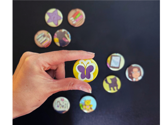 Dilly-Dally Allie Collector Magnetic Buttons